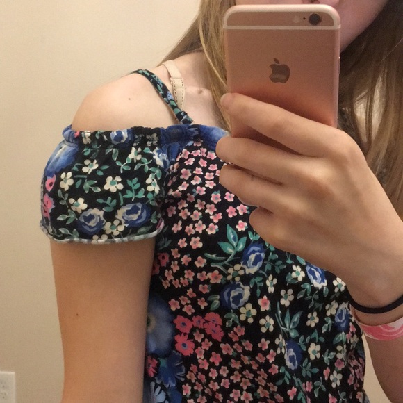 Shirt - Picture 2 of 4